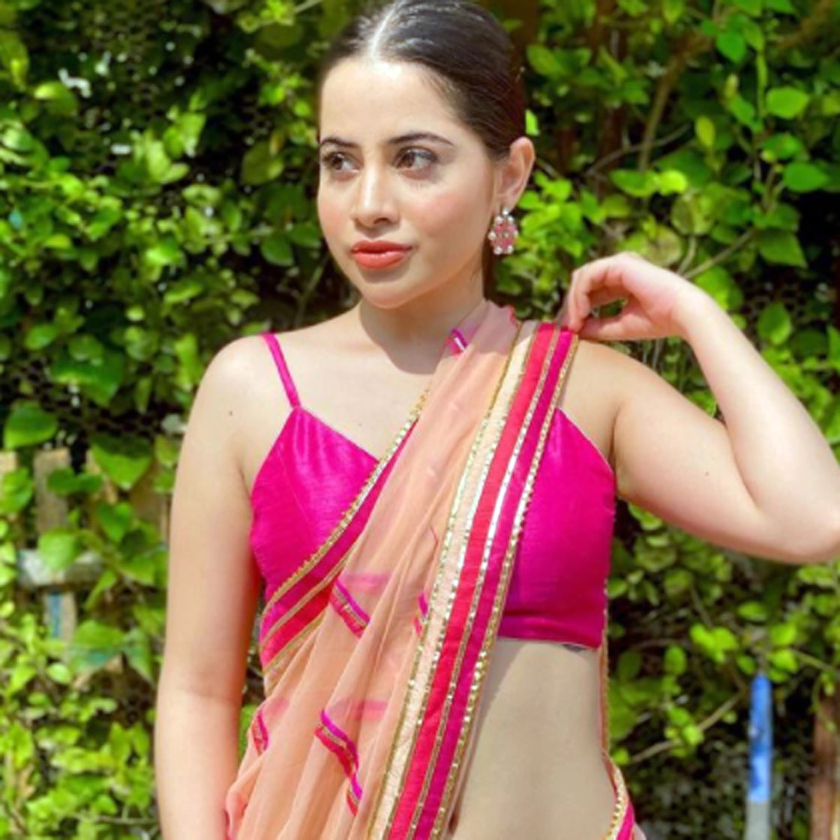 Urfi Javed Wearing A Saari With A Bra, A Twist Given To The Pallu_Pic Credit-Google